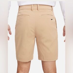 NIKE men’s tan flat front khaki chino shorts golf preppy everyday wear size 38
